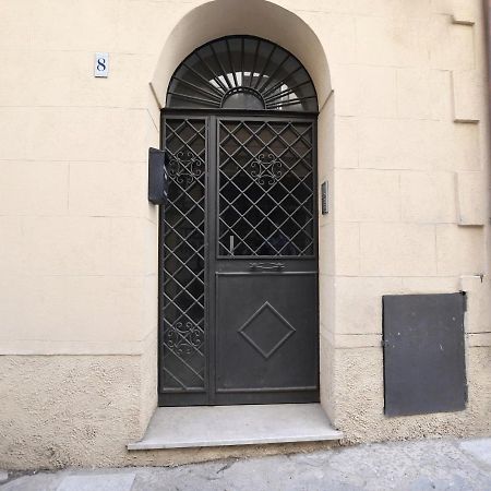 San Basilio'S Home Historical Center Палермо Екстериор снимка